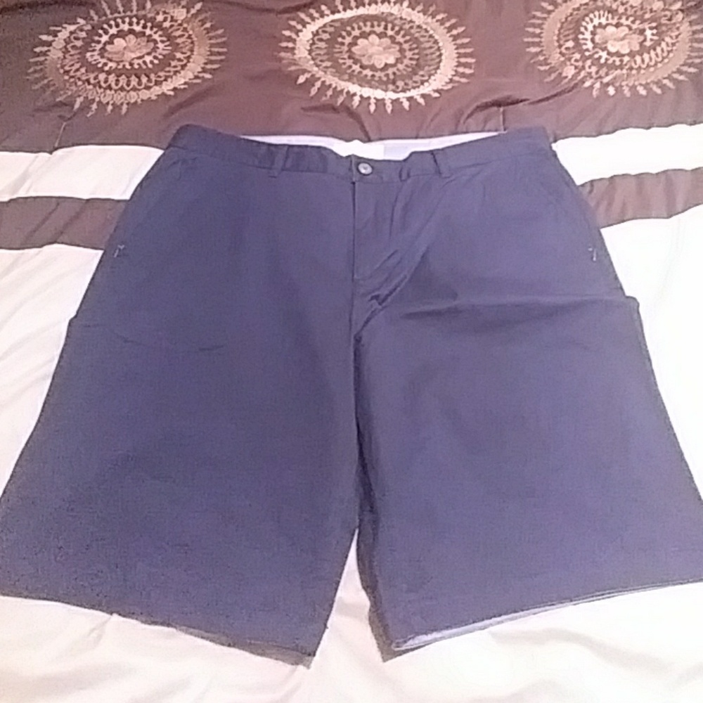 Khakis shorts